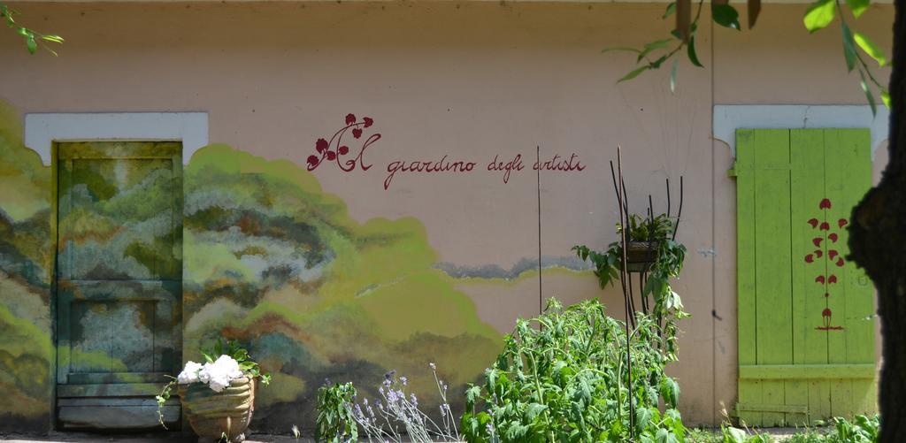 Bed and Breakfast Al Giardino Degli Artisti Cairo Montenotte Exterior foto